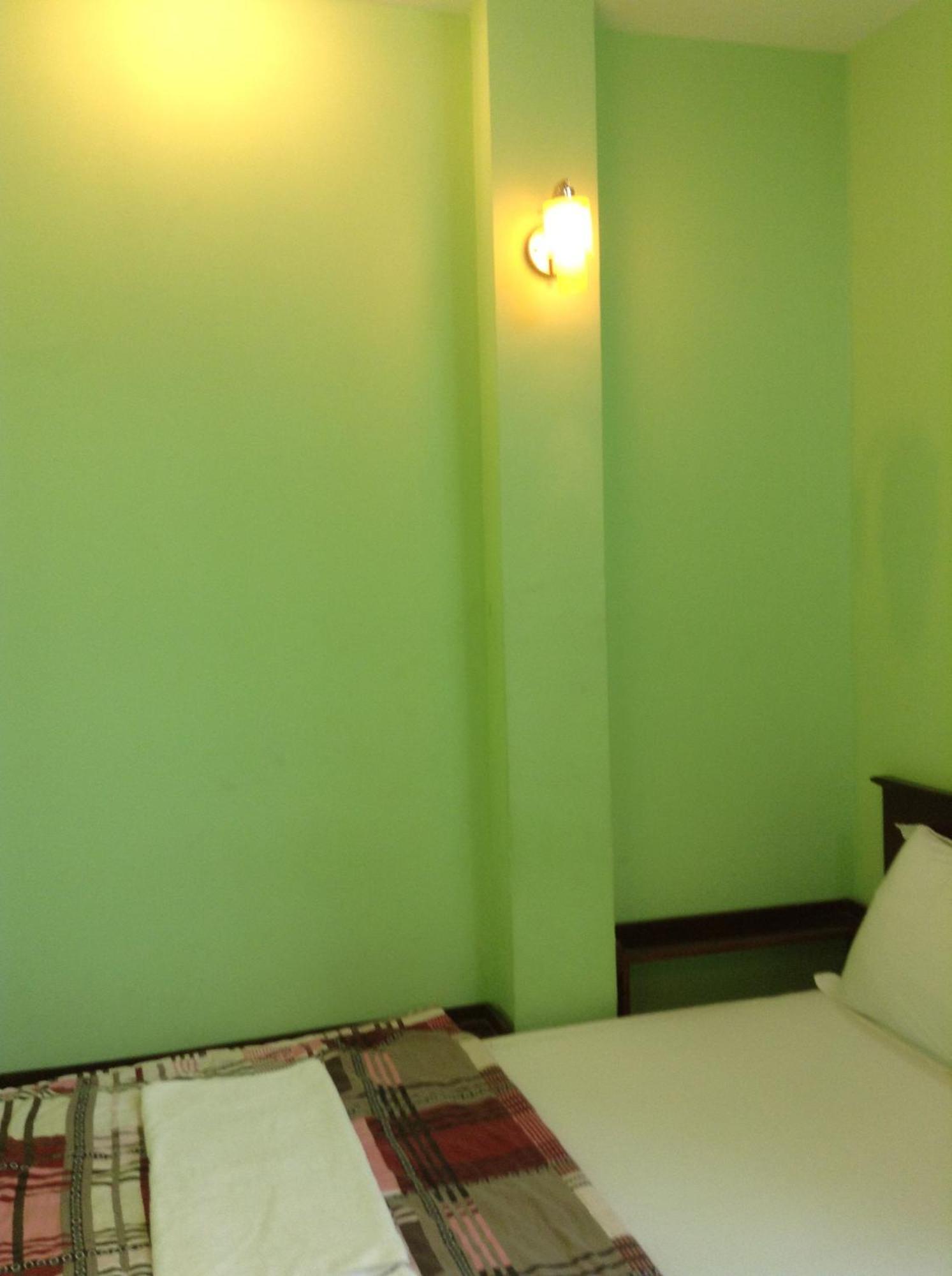 Ti Ti Room For Rent Хошимин Экстерьер фото