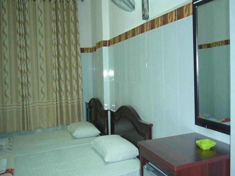Ti Ti Room For Rent Хошимин Экстерьер фото